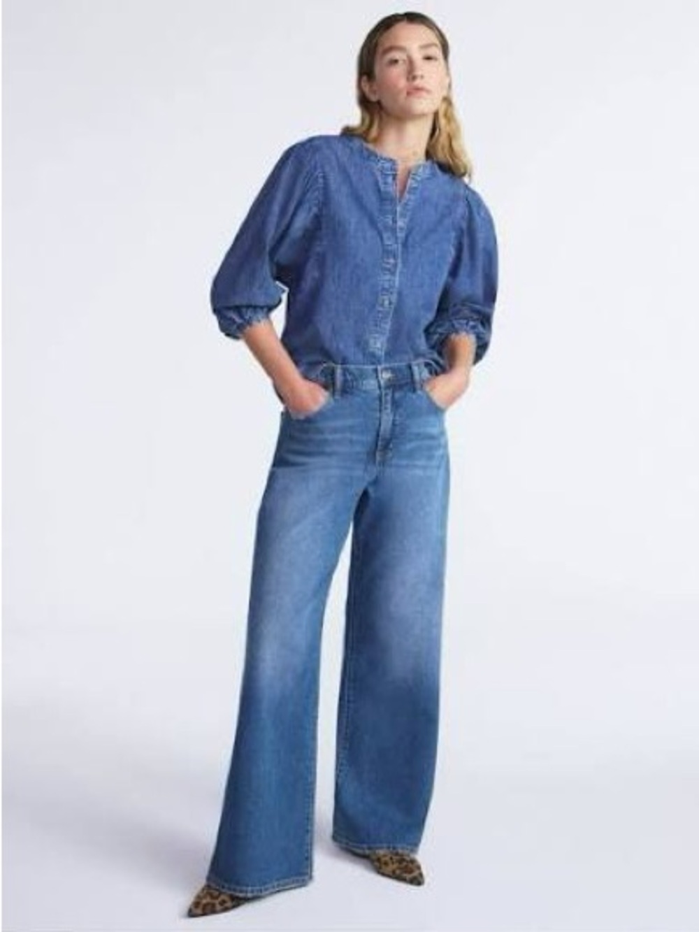 Trending
Scoop Women’s Denim Shirt with 3/4 Length Puff Sleeves, Large - Picture 5 of 11